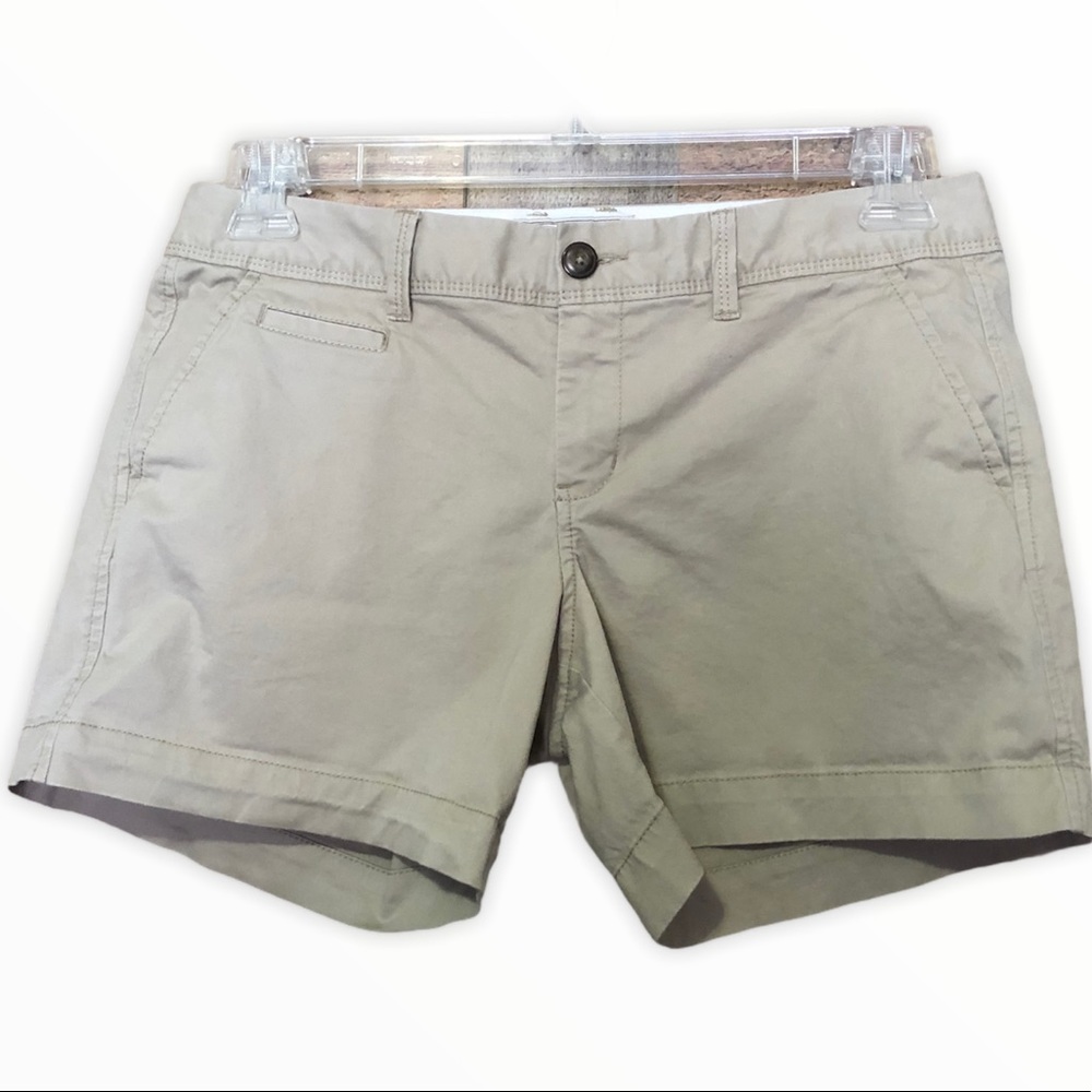Old Navy Favorite Khakis Shorts